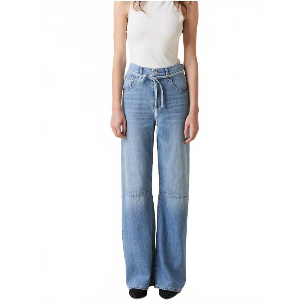 Light Blue Straight Leg Women's Jeans
